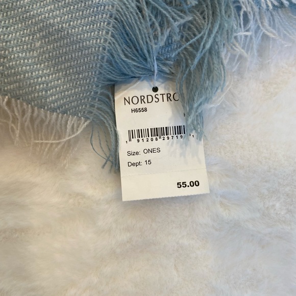 Cute Madewell decorative throw with blue yellow and brick colors and frayed ends - Picture 4 of 7